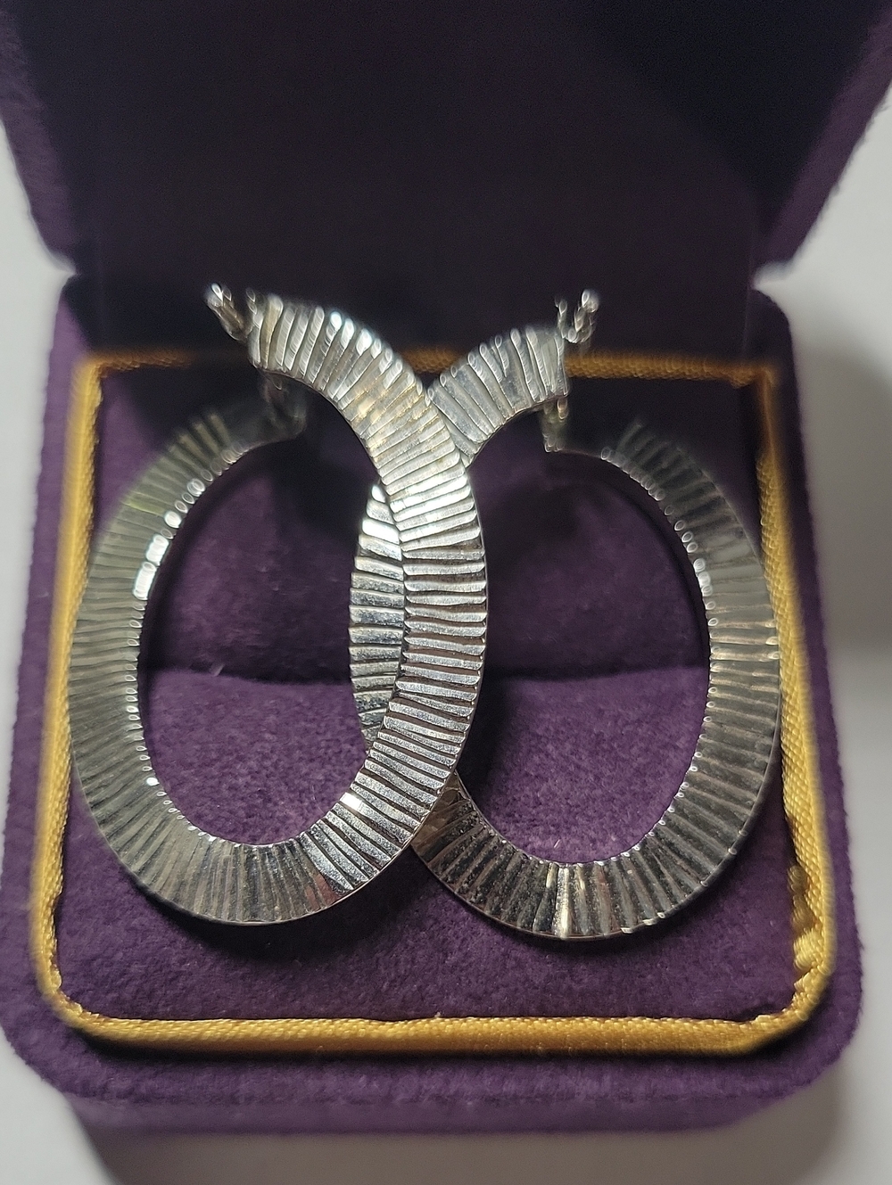 Silver Textured Oval Hoop Earrings - Elegant Women Jewelry